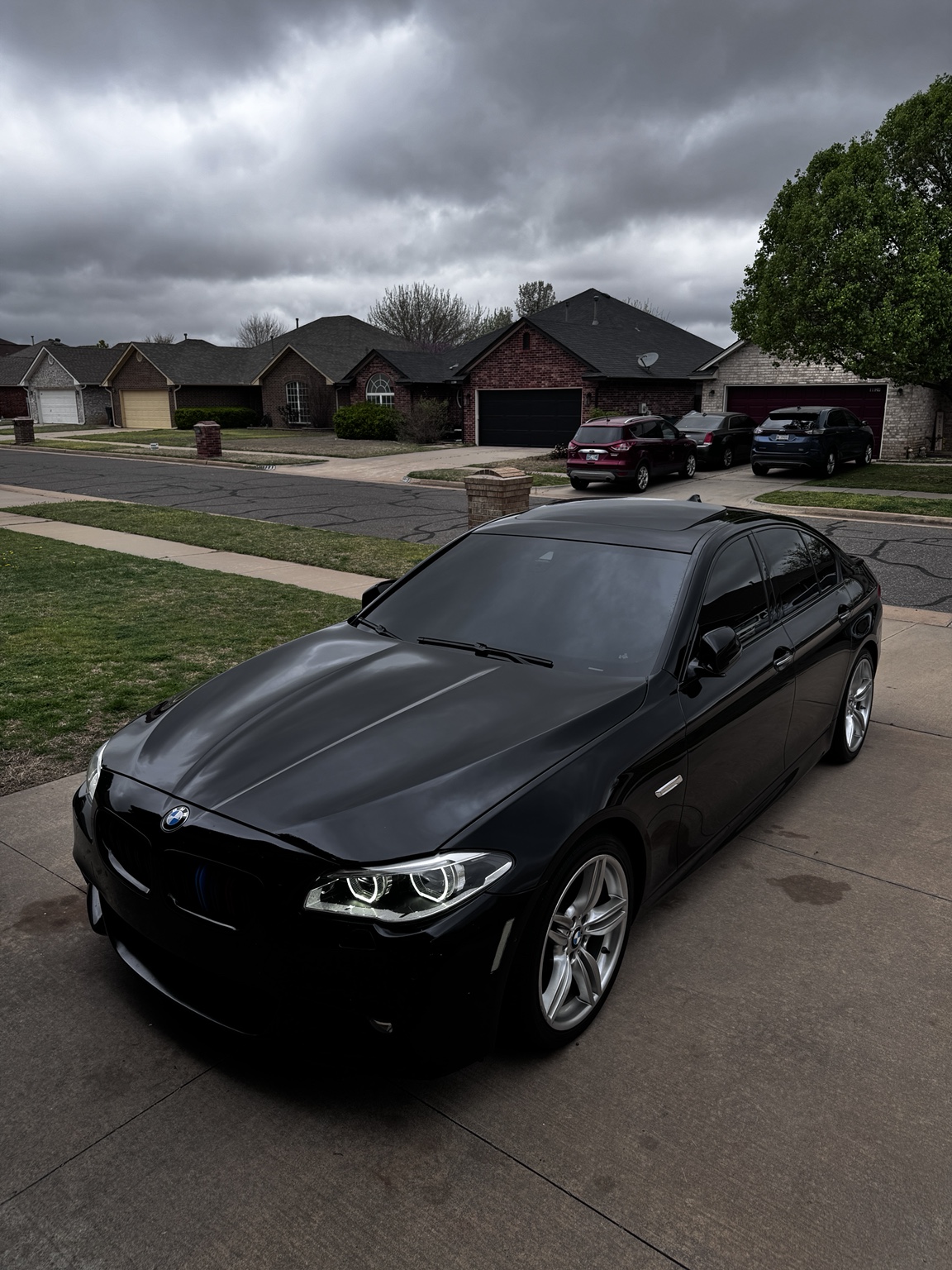 Black BMW 550i exterior view