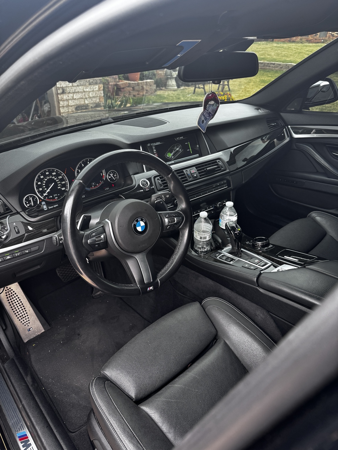 BMW 550i center console
