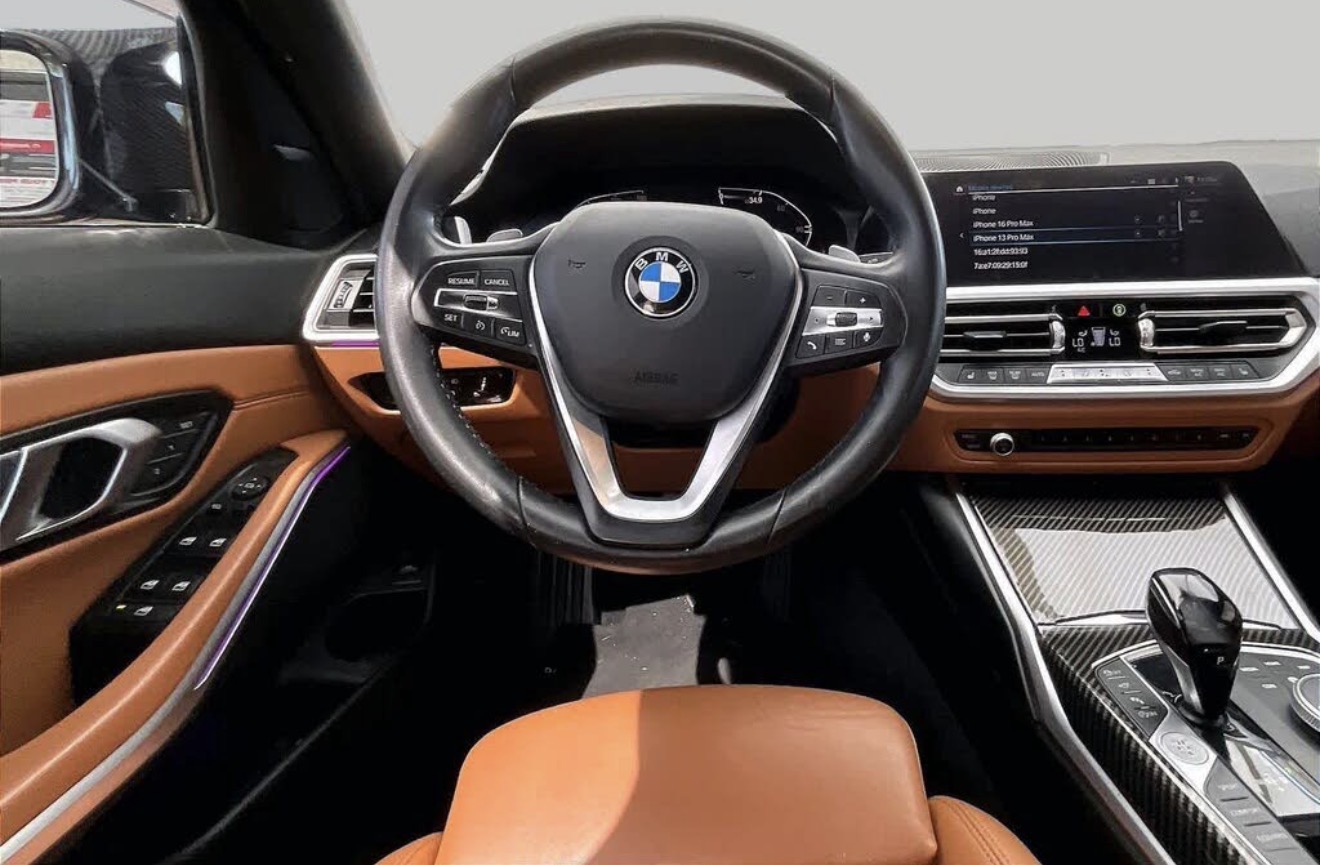BMW cockpit with cognac leather interior