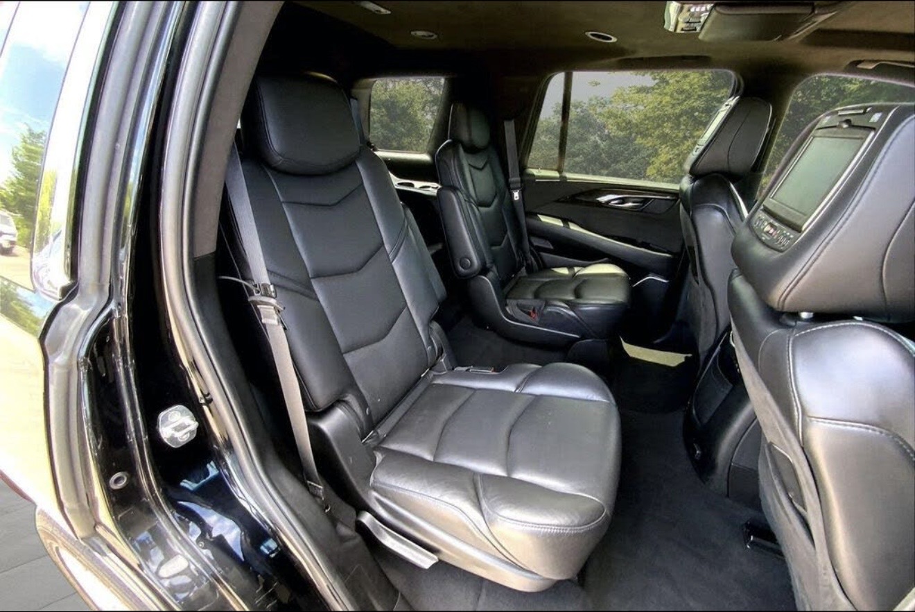 Escalade second-row captain chairs