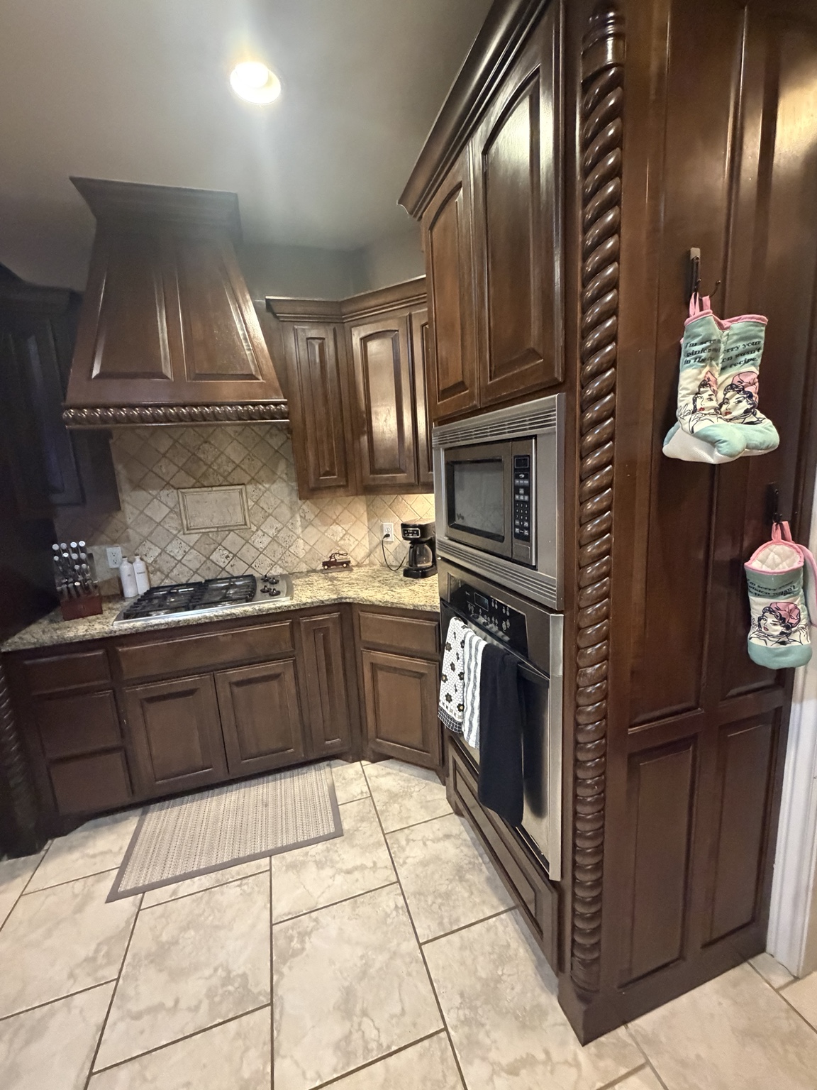 Fully equipped kitchen